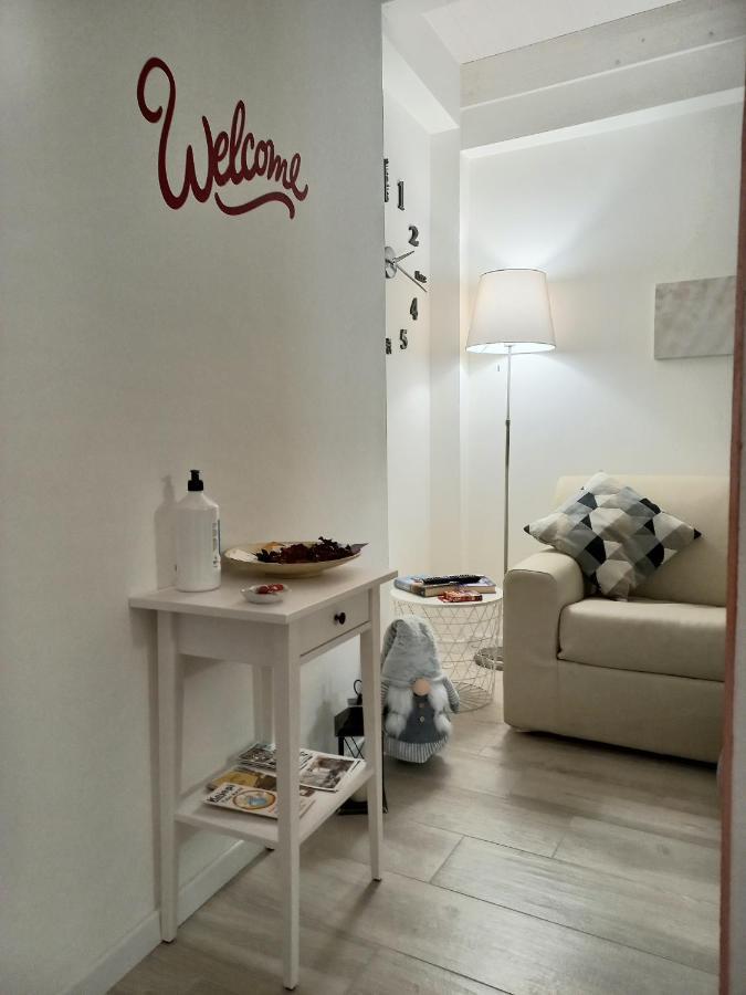 Apartamento La Casa Di Virginia Arco Exterior foto